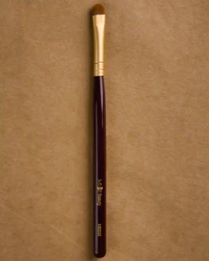 Flat Eyeshadow Brush